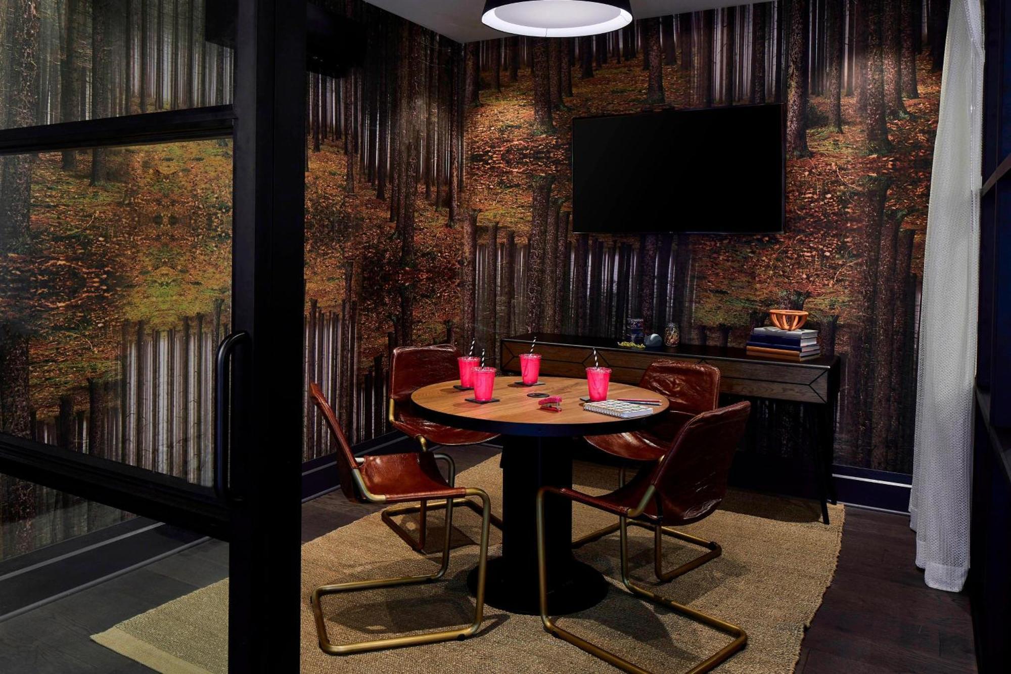 Moxy Chattanooga Downtown Exterior photo